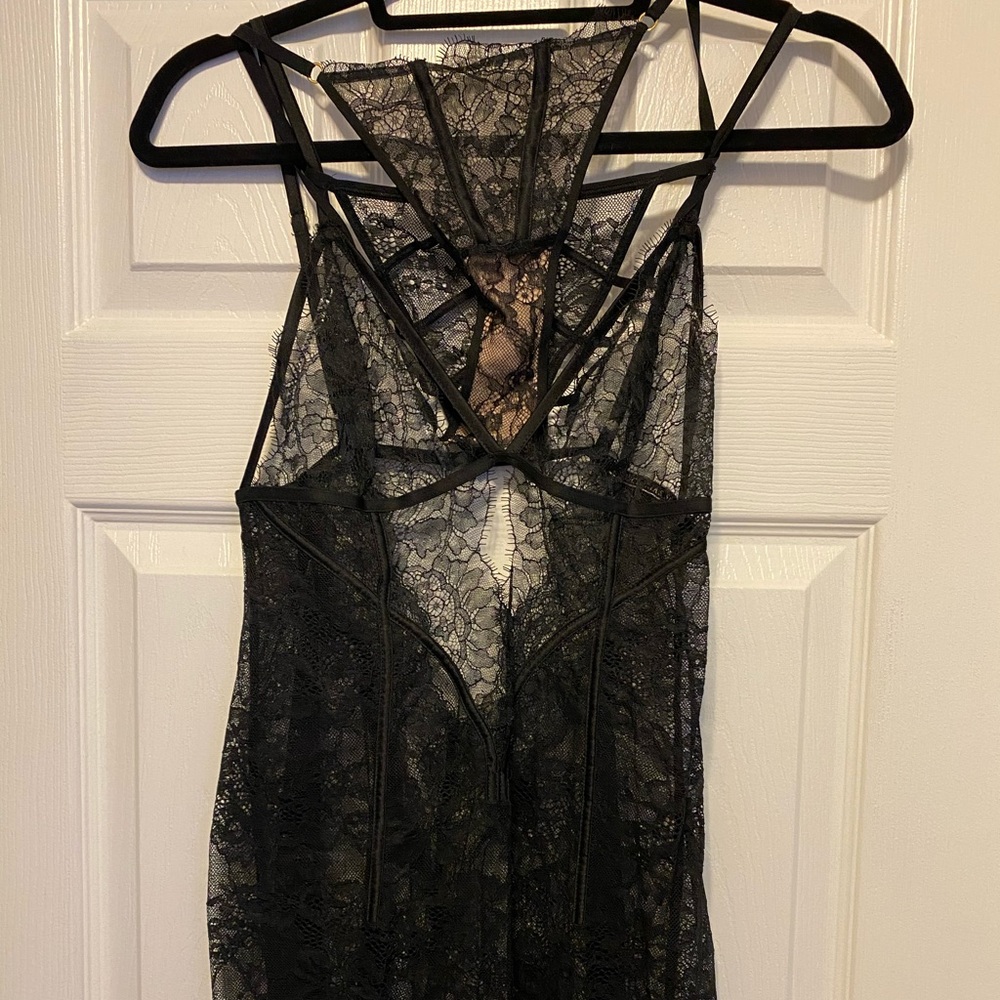 Like new sexy all-black lace chemise & thong
